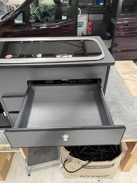 Bongo deluxe kitchen unit view 614